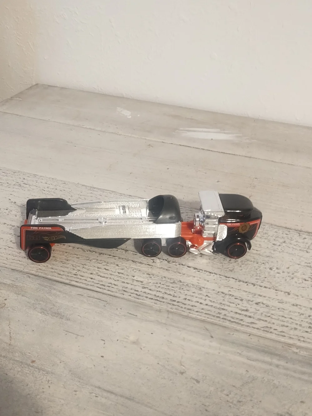 Hot Wheels Sky Show Semi Truck With Trailer 2014 Mattel very good condition